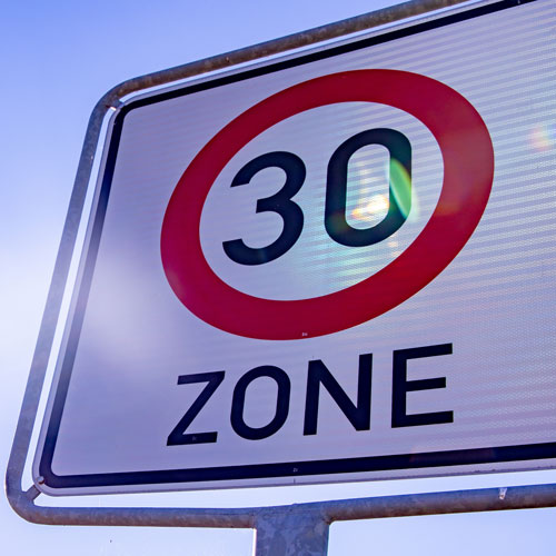 Tempo 30 und Geschwindigkeitsüberwachung